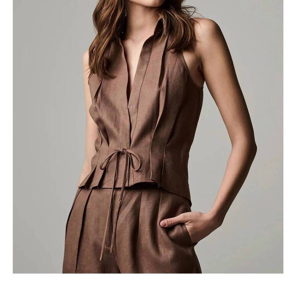 NEW HEVRON sloan v spread collar vest in chocolate